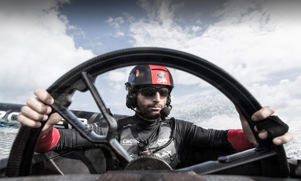 Land-Rover-Bar-Steering-Wheel-sir-ben-ainslie
