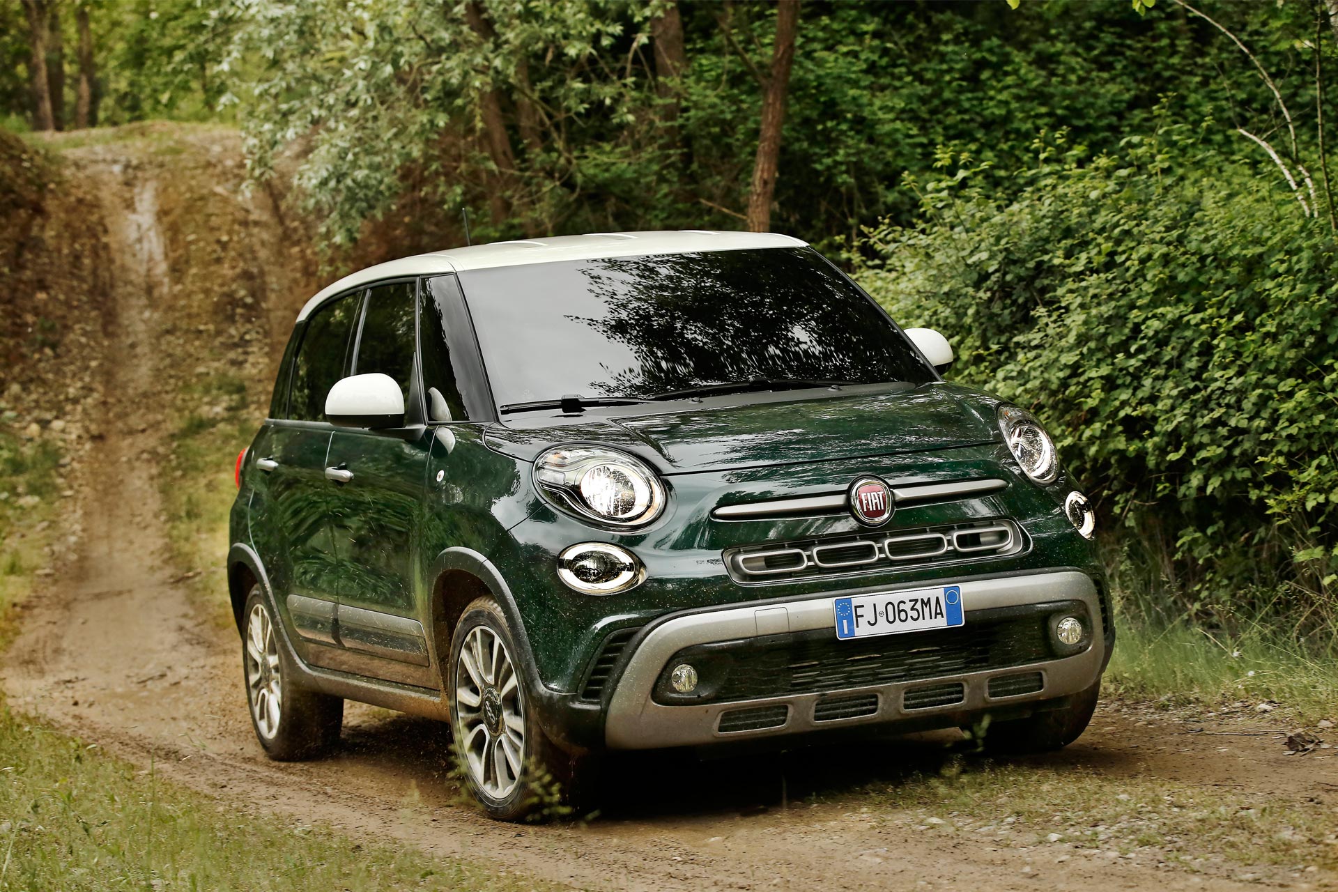 New-Fiat-500L-Facelift-Cross-2