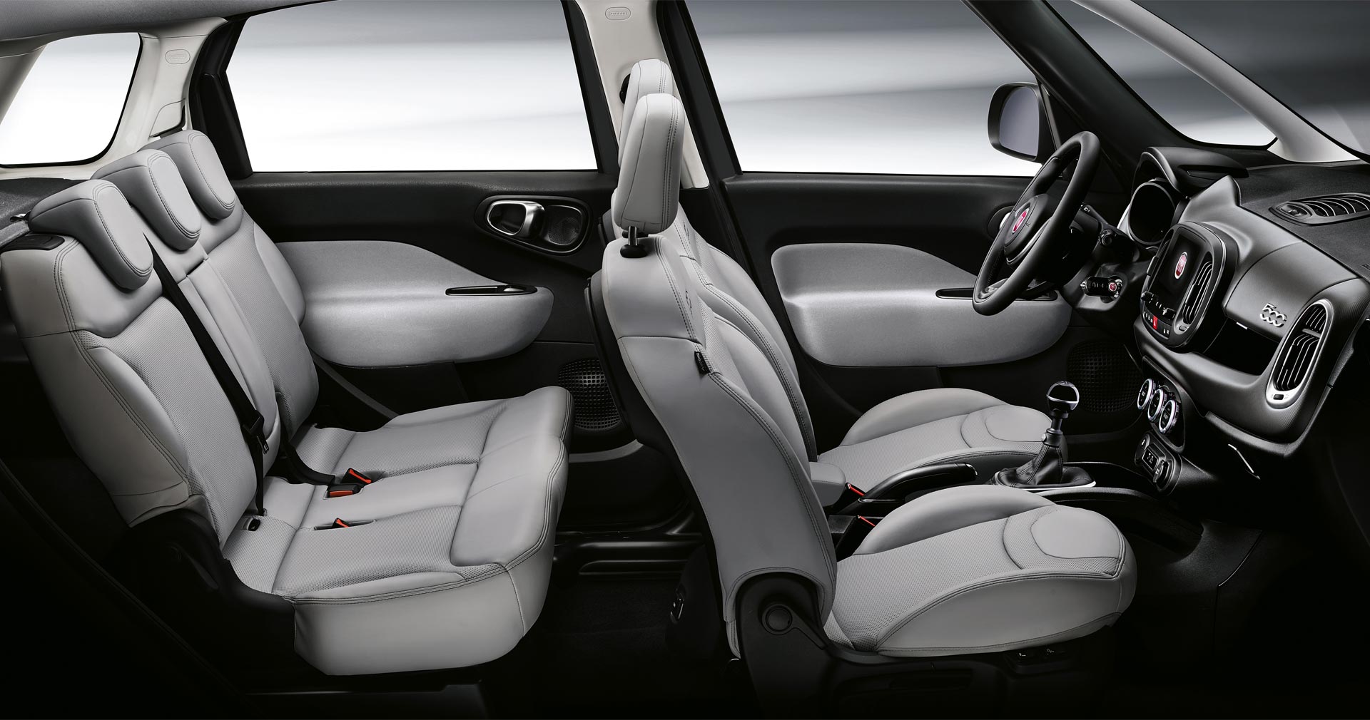 New-Fiat-500L-facelift-interior-3