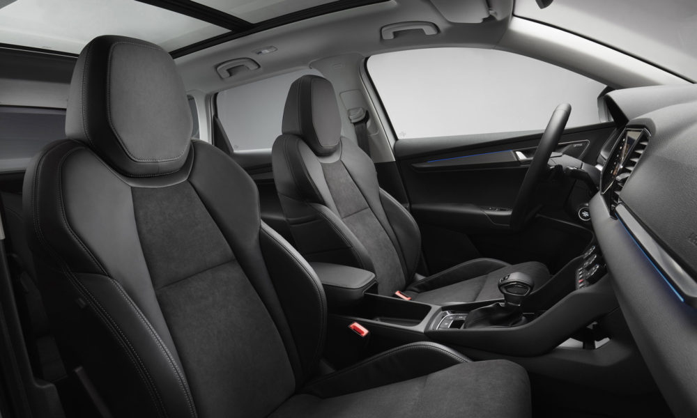 Skoda-Karoq-Interior-12