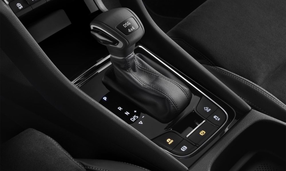 Skoda-Karoq-teaser-4