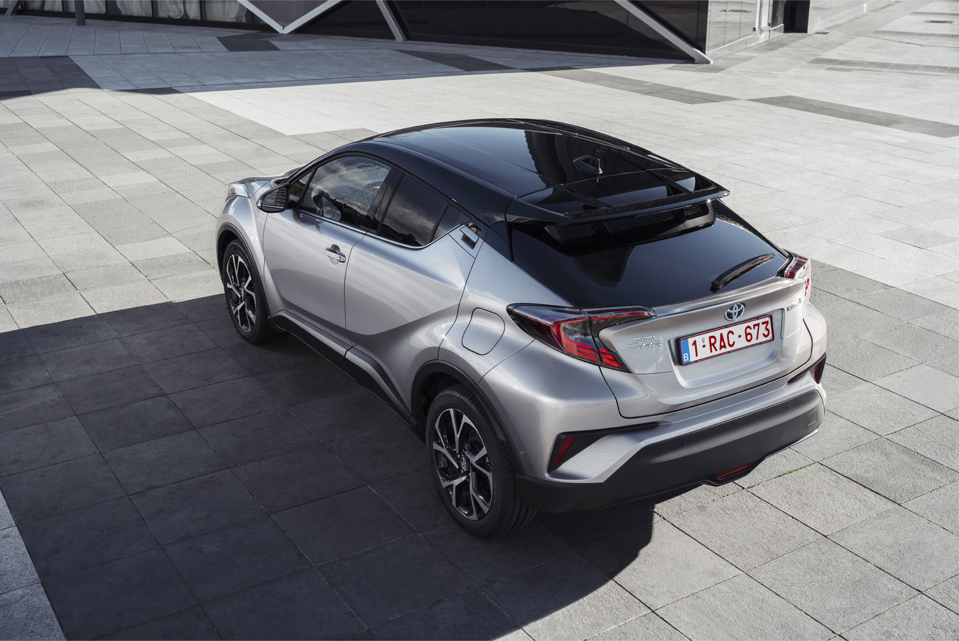 Toyota-C-HR-7