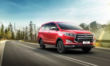 Toyota-Innova-Touring-Sport-2