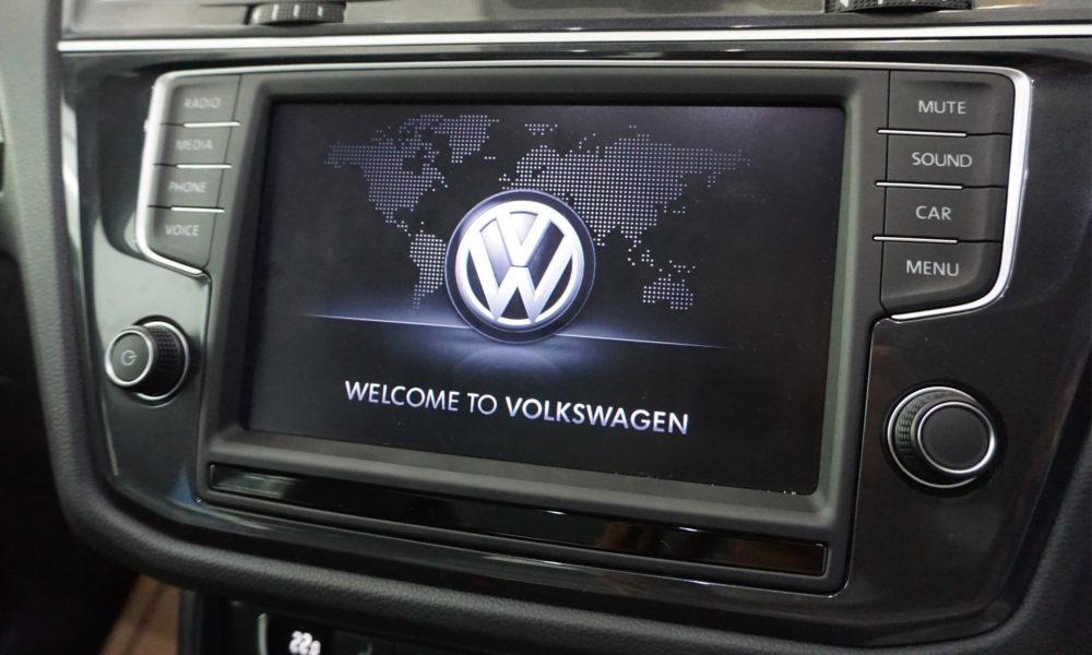 Volkswagen-Tiguan-India-interior-4