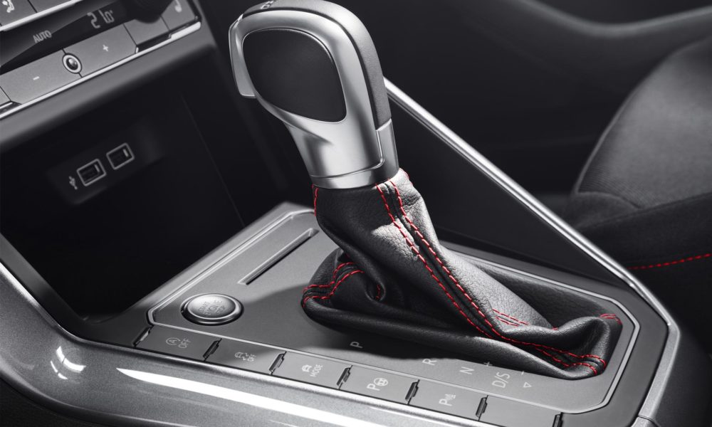 6th-gen-Volkswagen-polo-interior-5