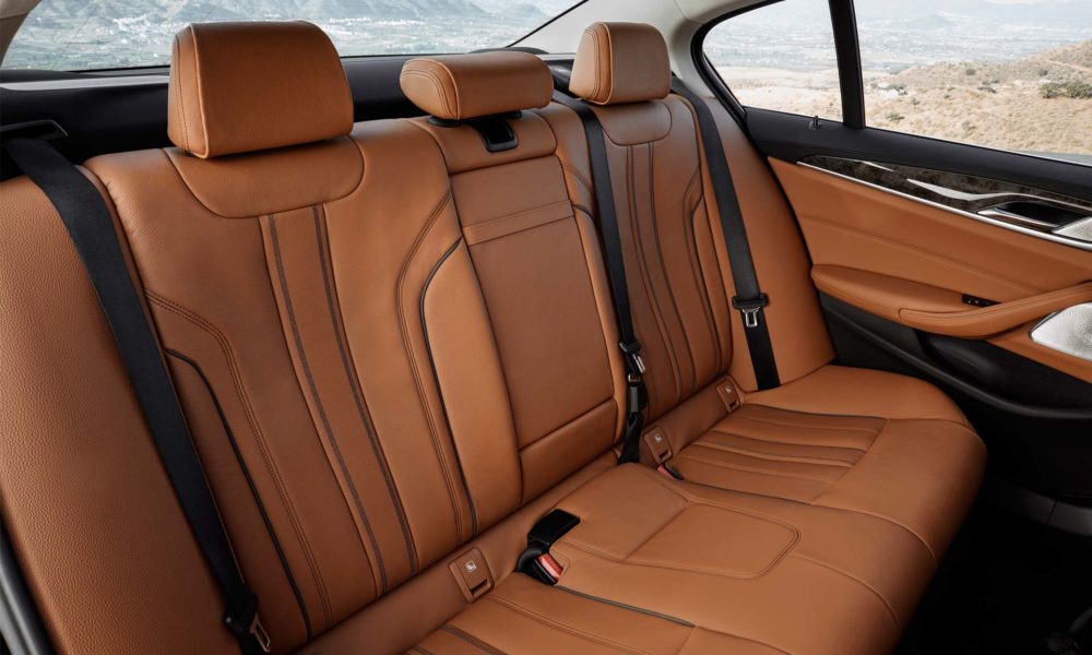 7th-gen-BMW-5-Series-interior