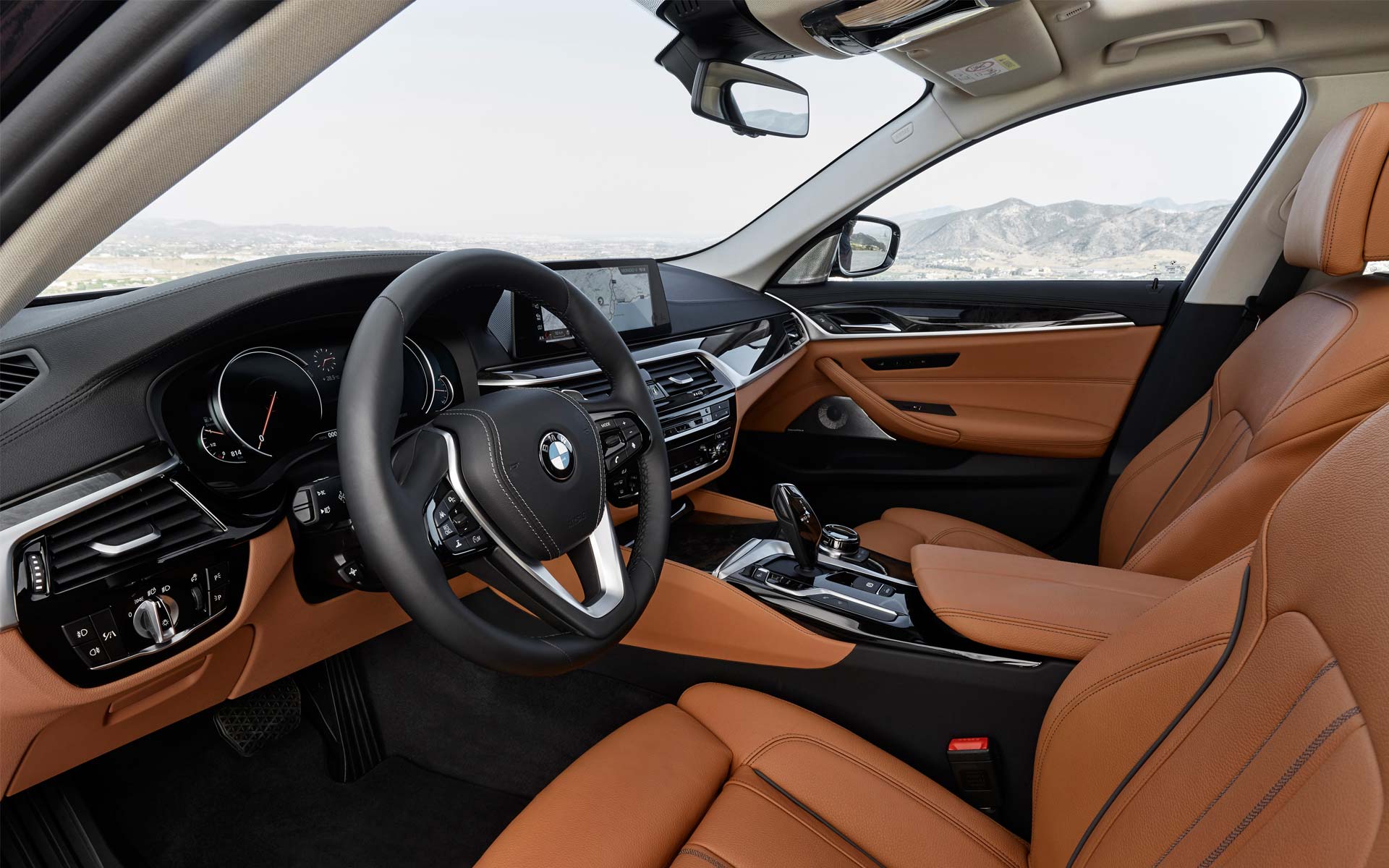 7th-gen-BMW-5-Series-interior-4