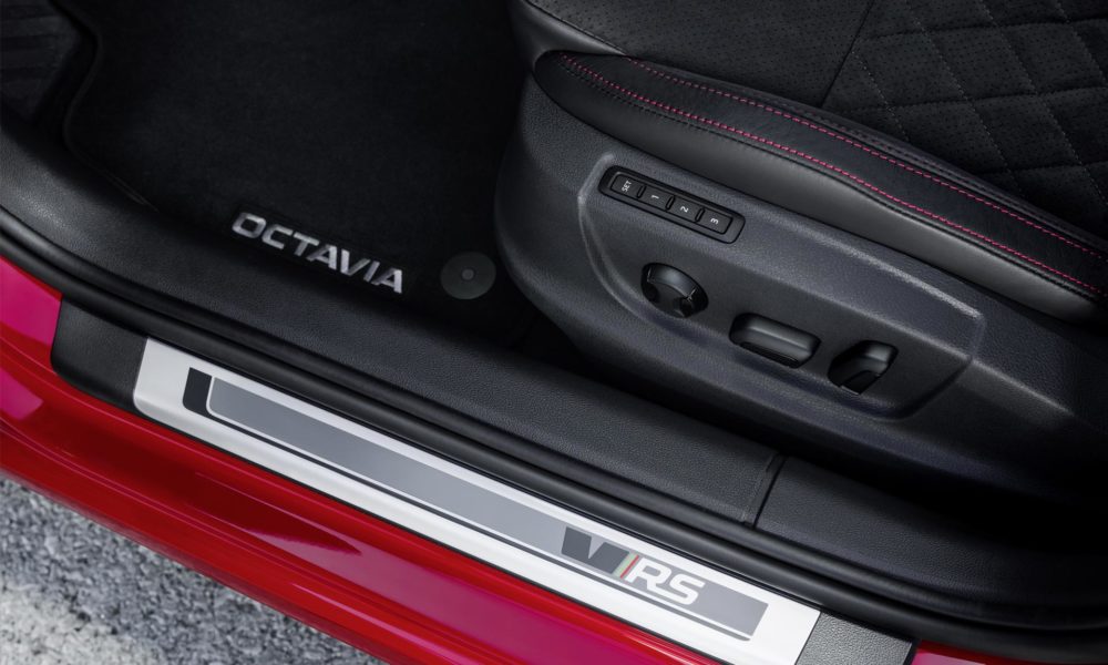 Skoda-Octavia-RS-245-8