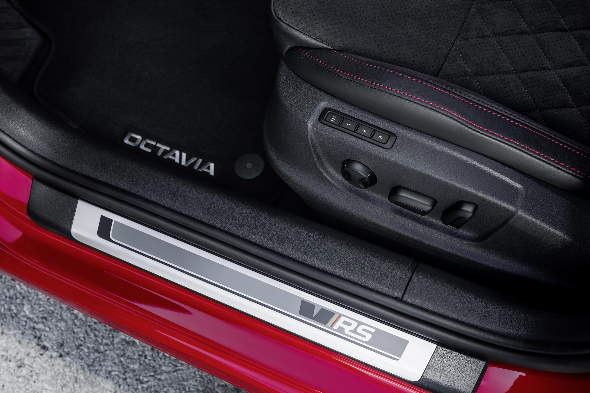 Skoda-Octavia-RS-245-8