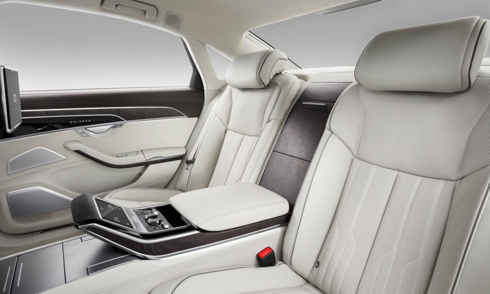 2018-Audi-A8-interior-5