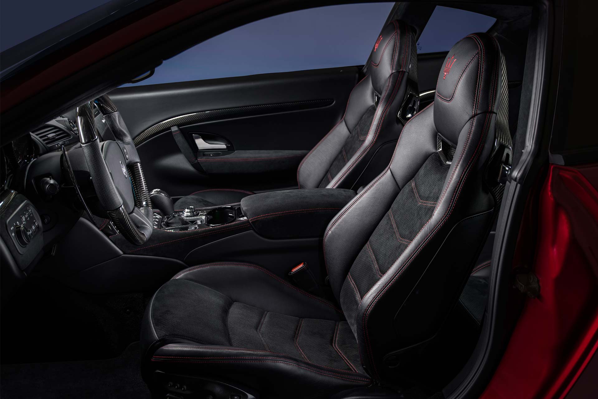 2018-Maserati-GranTurismo-interior-5