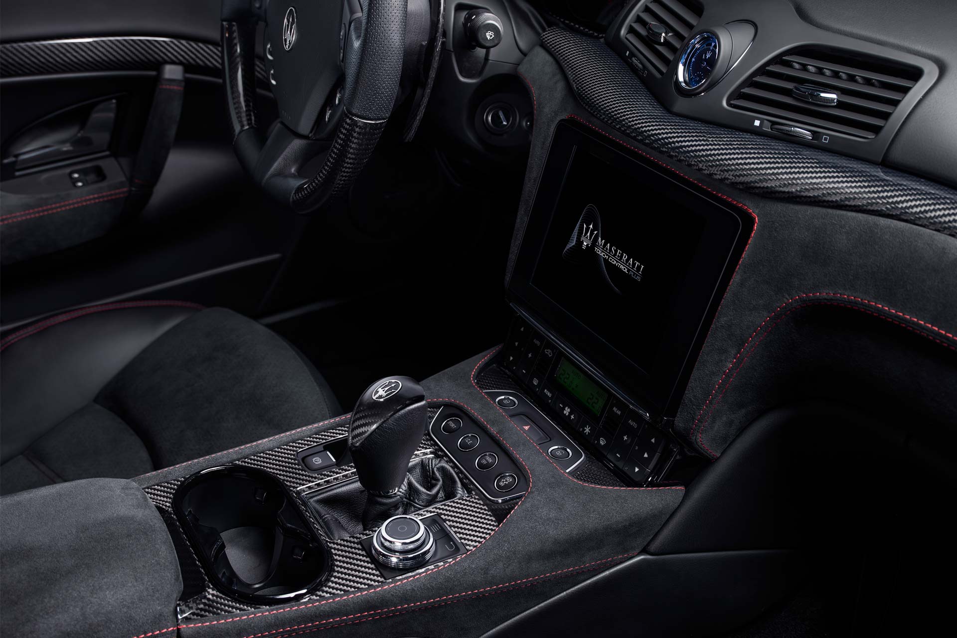 2018-Maserati-GranTurismo-interior