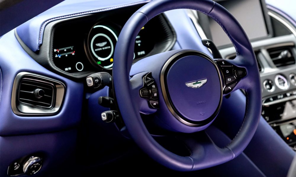 Aston-Martin-DB11-4.0-V8-interior-2