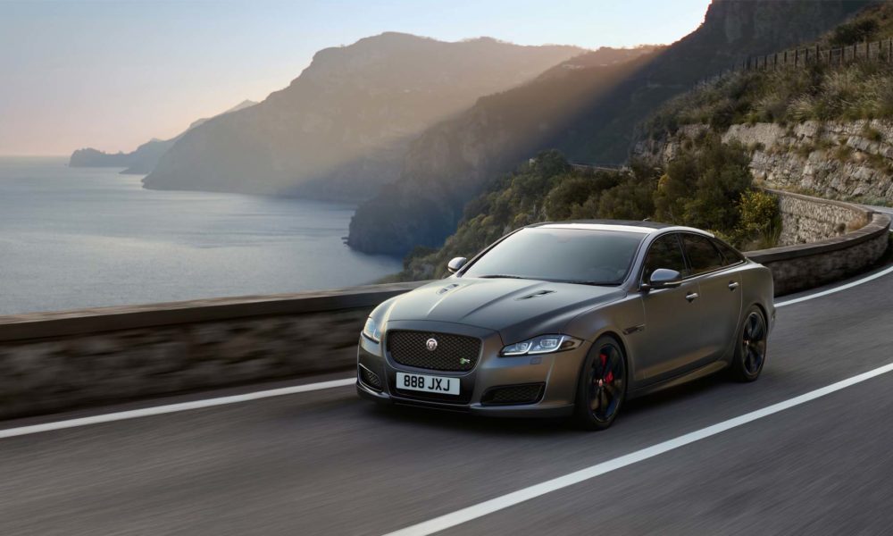 Jaguar-XJR575_4