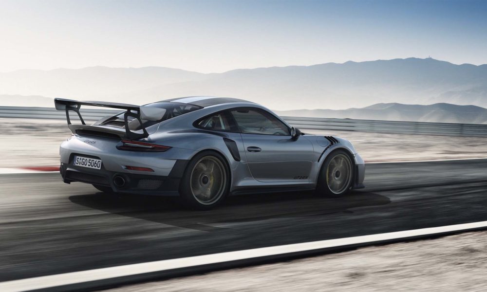 Porsche-911-GT2-RS-3