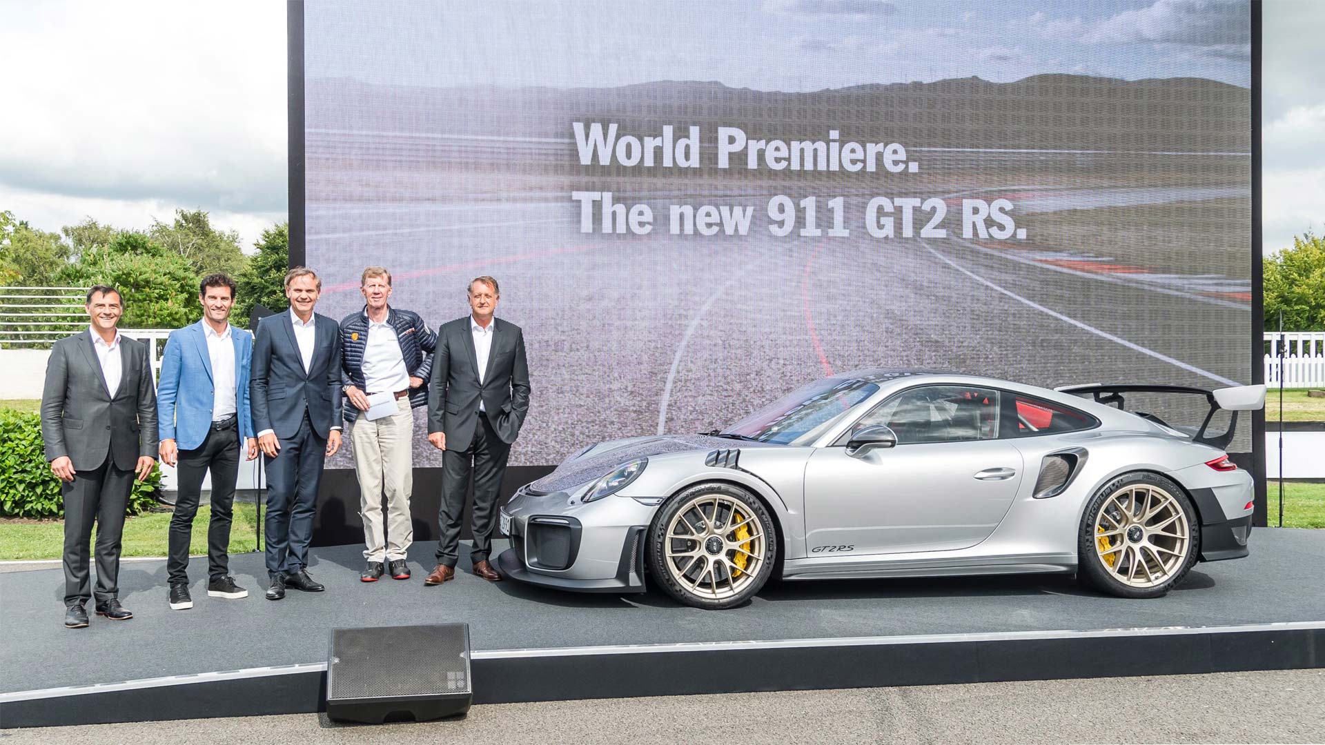 Porsche-911-GT2-RS-7