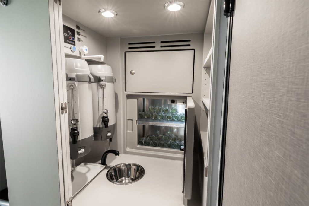 Setra S 531 DT double-decker premieres in Stuttgart - Autodevot