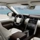 2017-Land-Rover-Discovery-interior