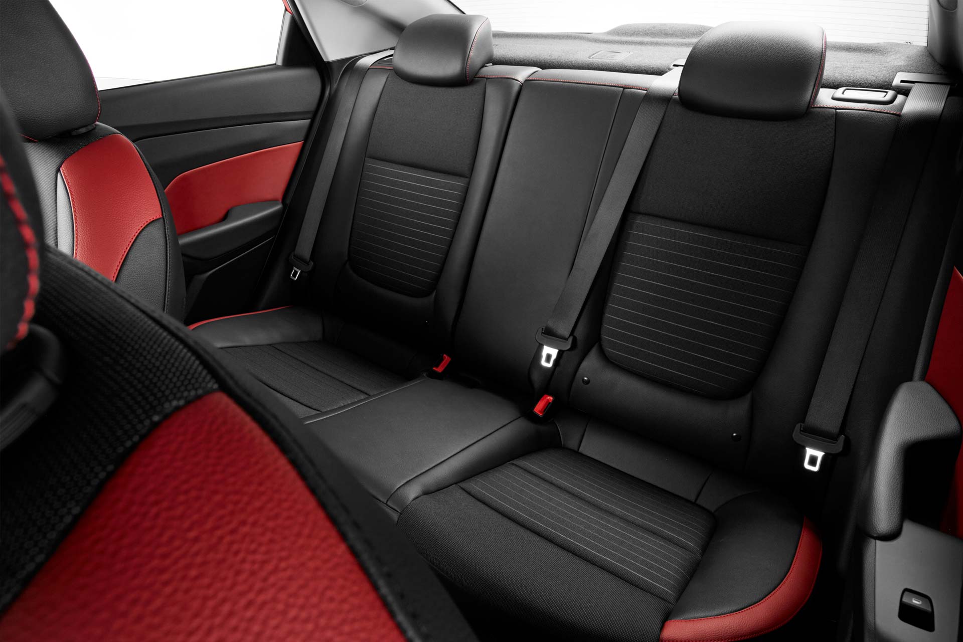 2018-Hyundai-Verna-facelift-interior_6