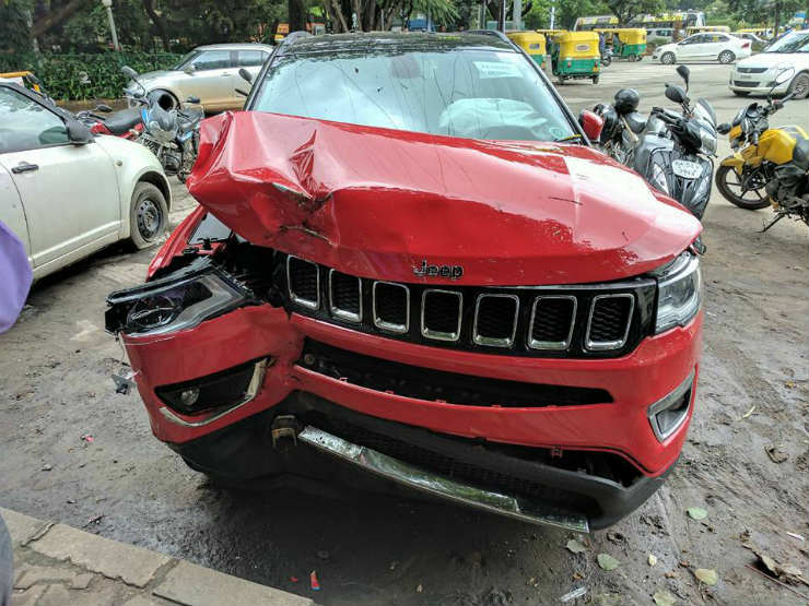 Jeep-Compass-Crashed-Bengaluru