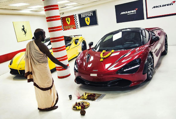 Memphis-Red-McLaren-720S-Bengaluru