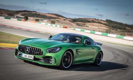 Mercedes-AMG-GT-R