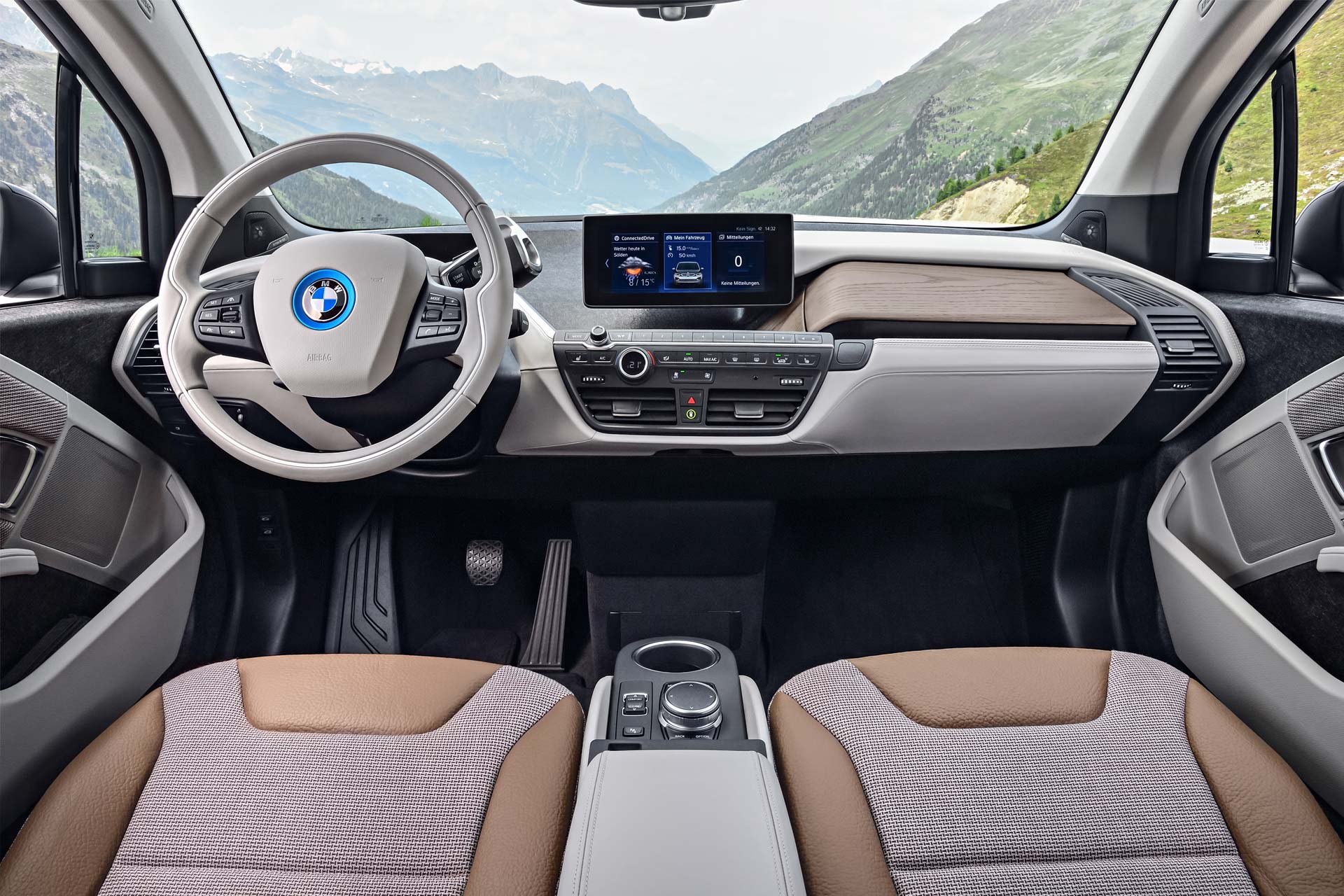 New-BMW-i3-interior