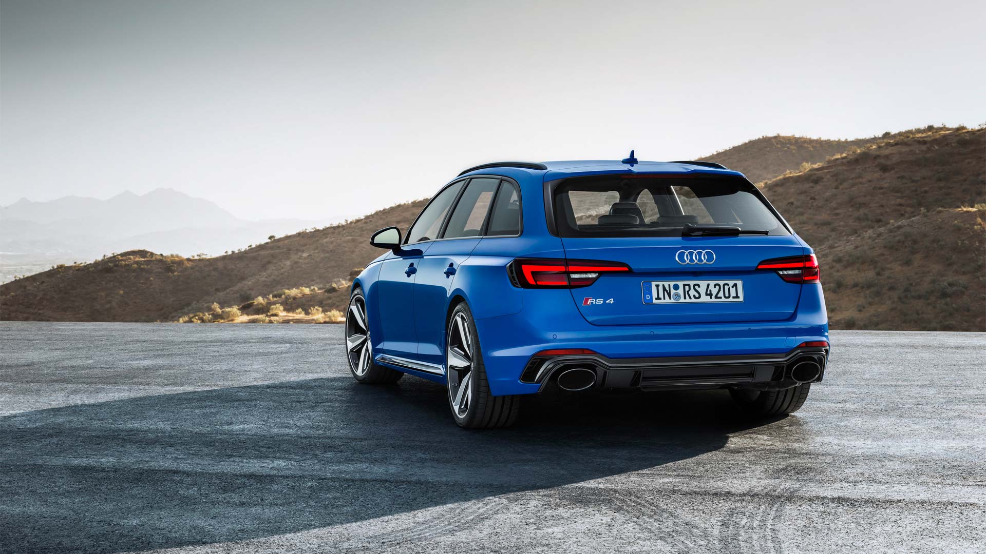 2018-Audi-RS-4-Avant_3