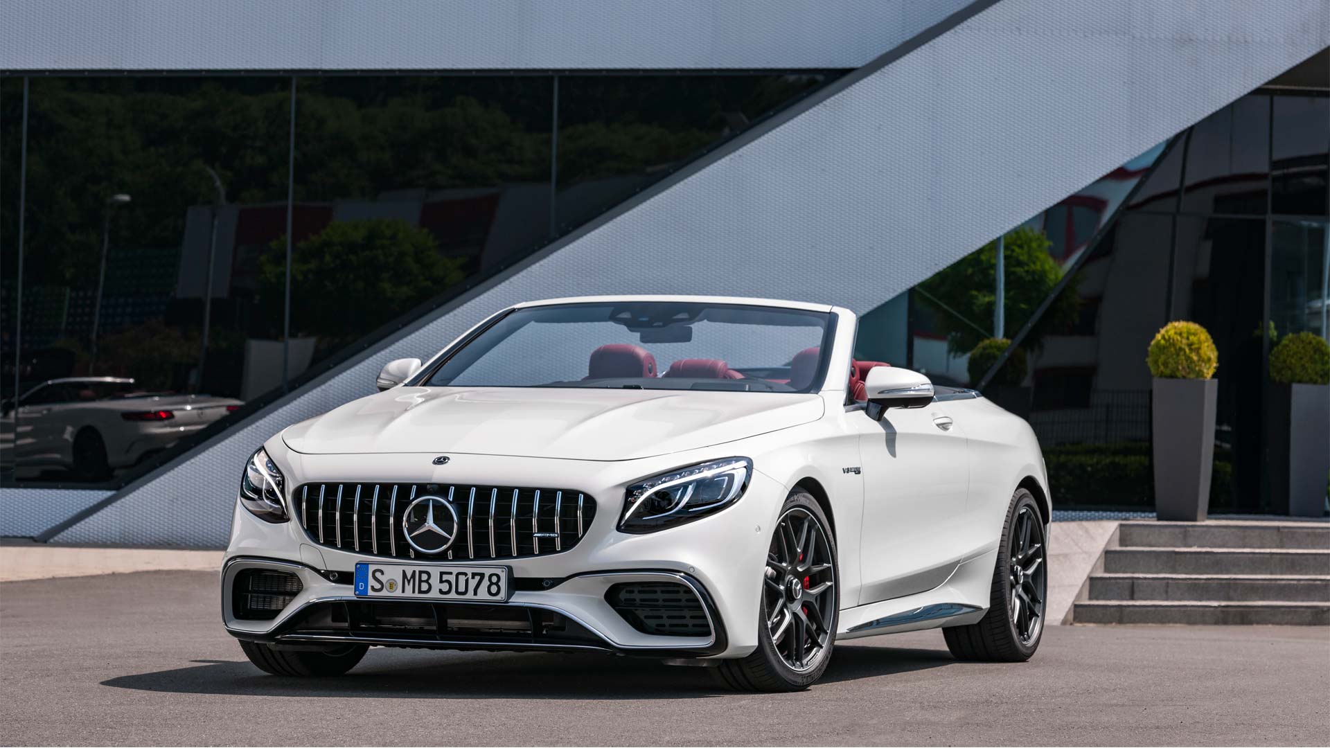 2018-Mercedes-AMG-S-63-4MATIC+Cabriolet