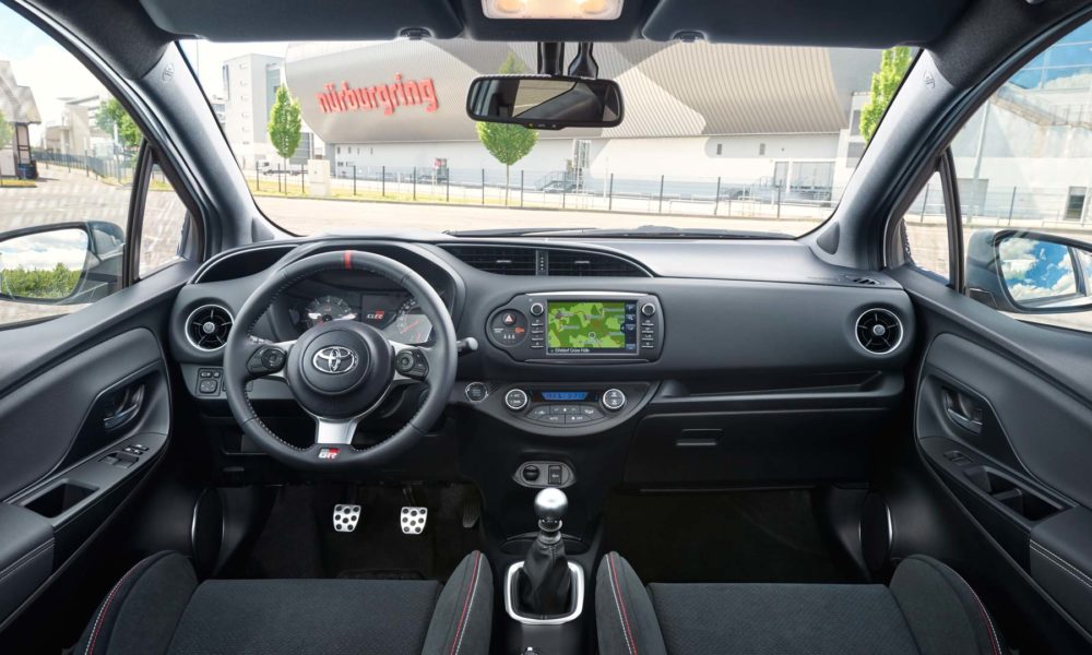 Toyota-Yaris-GRMN-interior