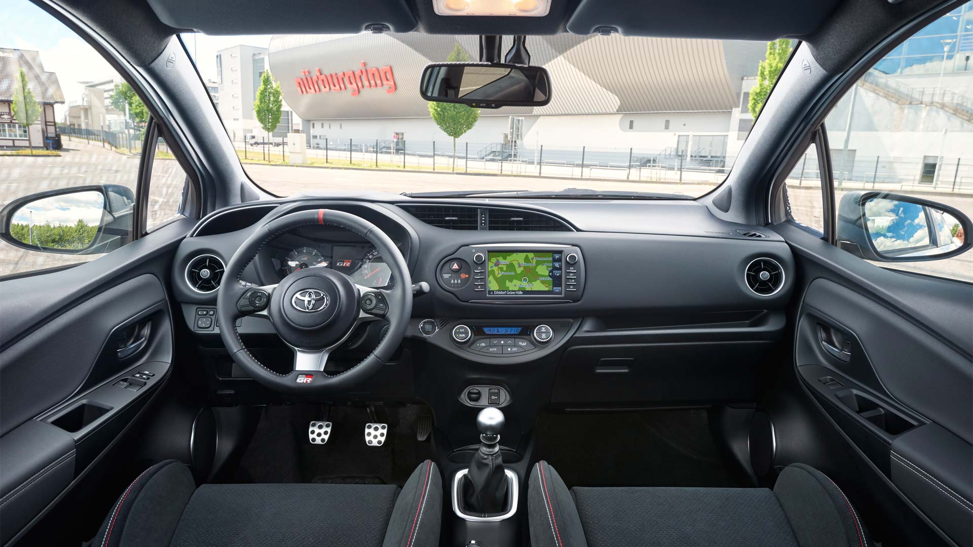 Toyota-Yaris-GRMN-interior