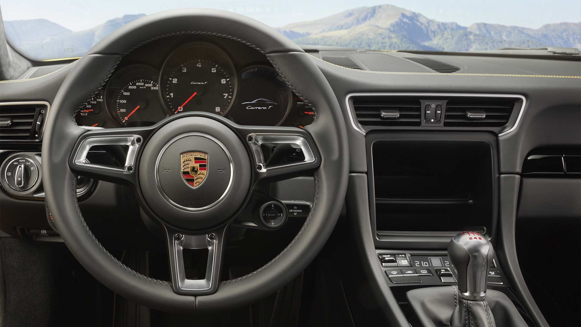 2018-Porsche-Carrera-T-Interior