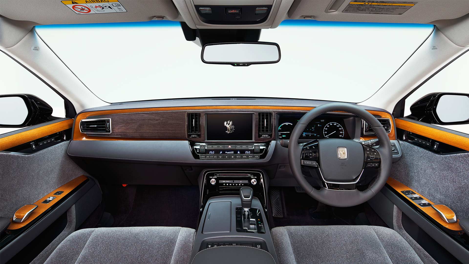 2018-Toyota-Century-interior