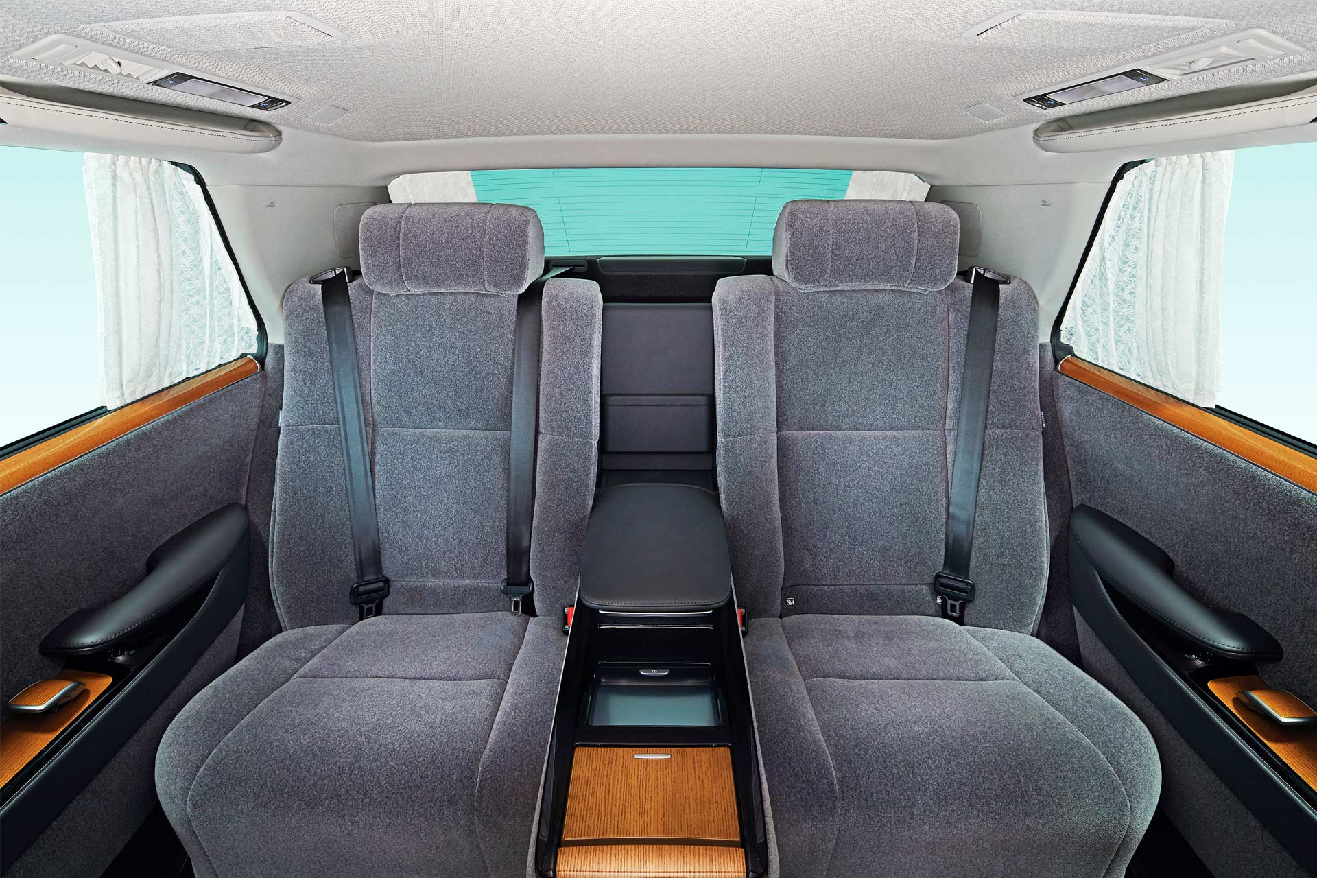 2018-Toyota-Century-interior_3