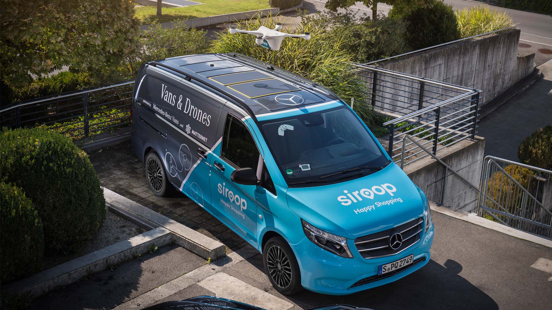 Mercedes-Benz-Vans-&-Drones-delivery-Zurich