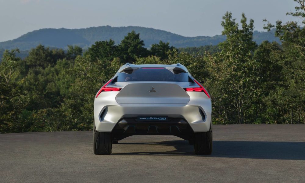 Mitsubishi-e-Evolution-concept_7