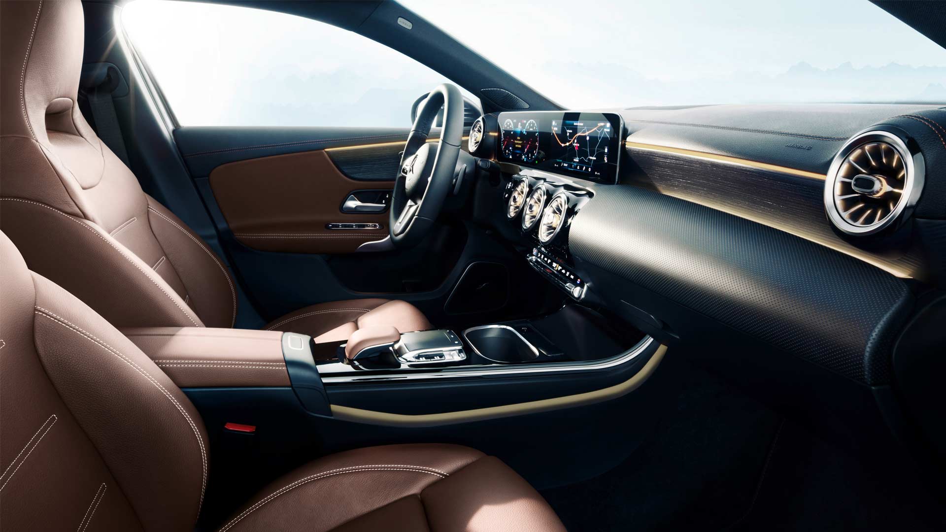 2018-Mercedes-Benz-A-Class-interior_4