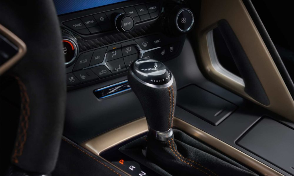 2019-Chevrolet-Corvette-ZR1-interior_2