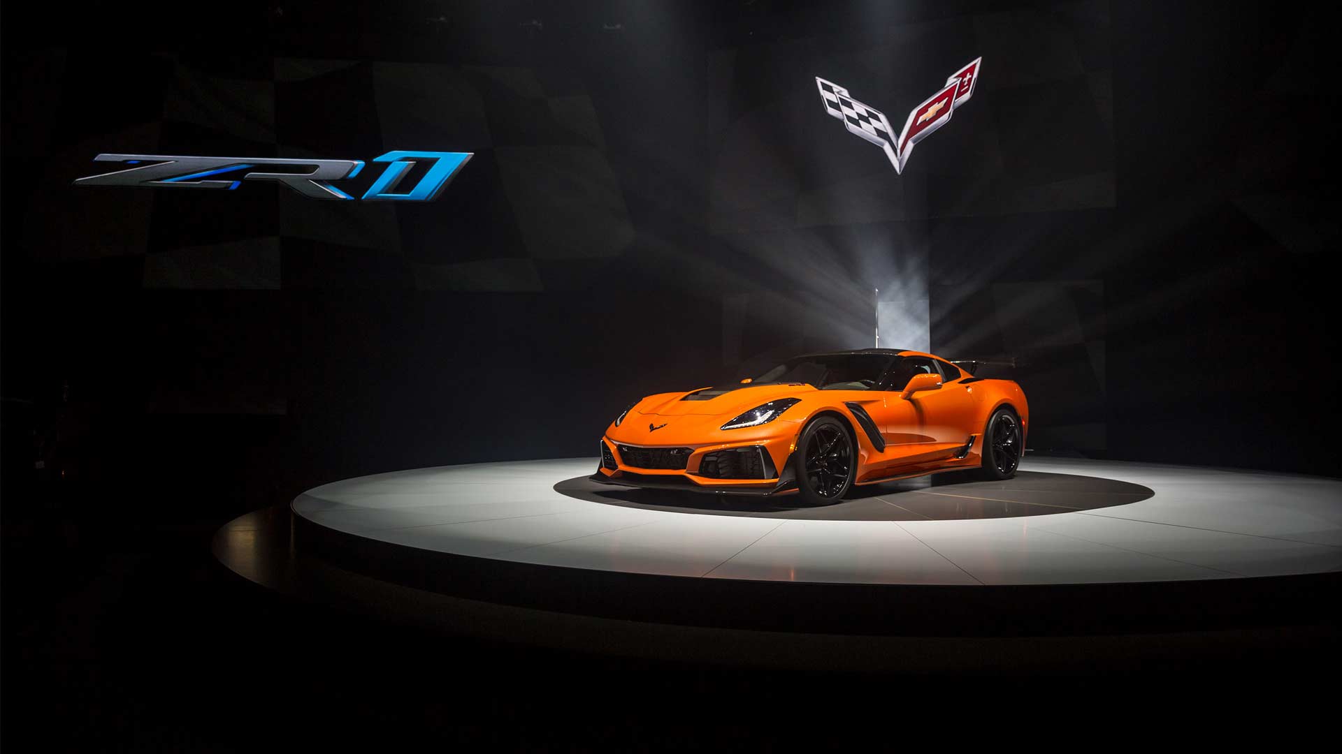 2019-Chevrolet-Corvette-ZR1_2