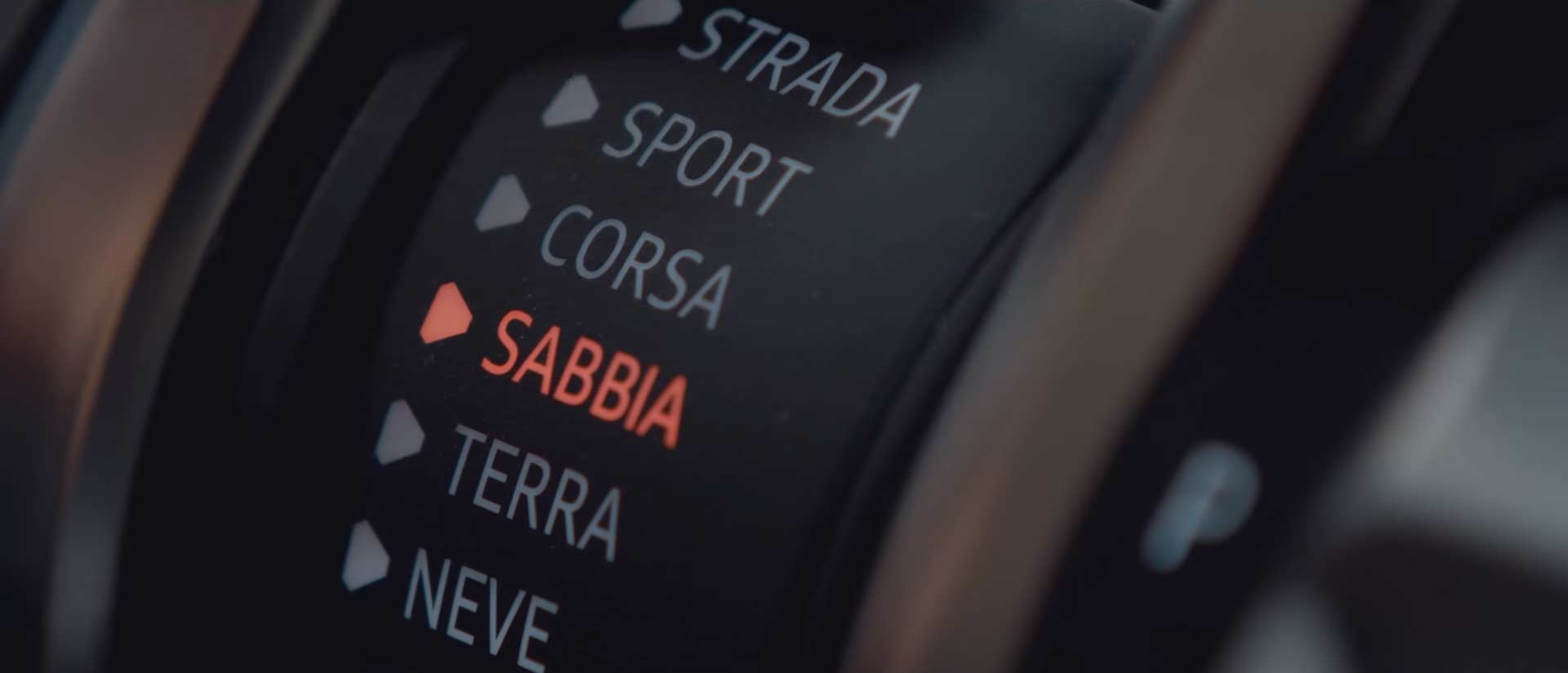 Lamborghini-Urus-Anima-switch-Sabbia-mode