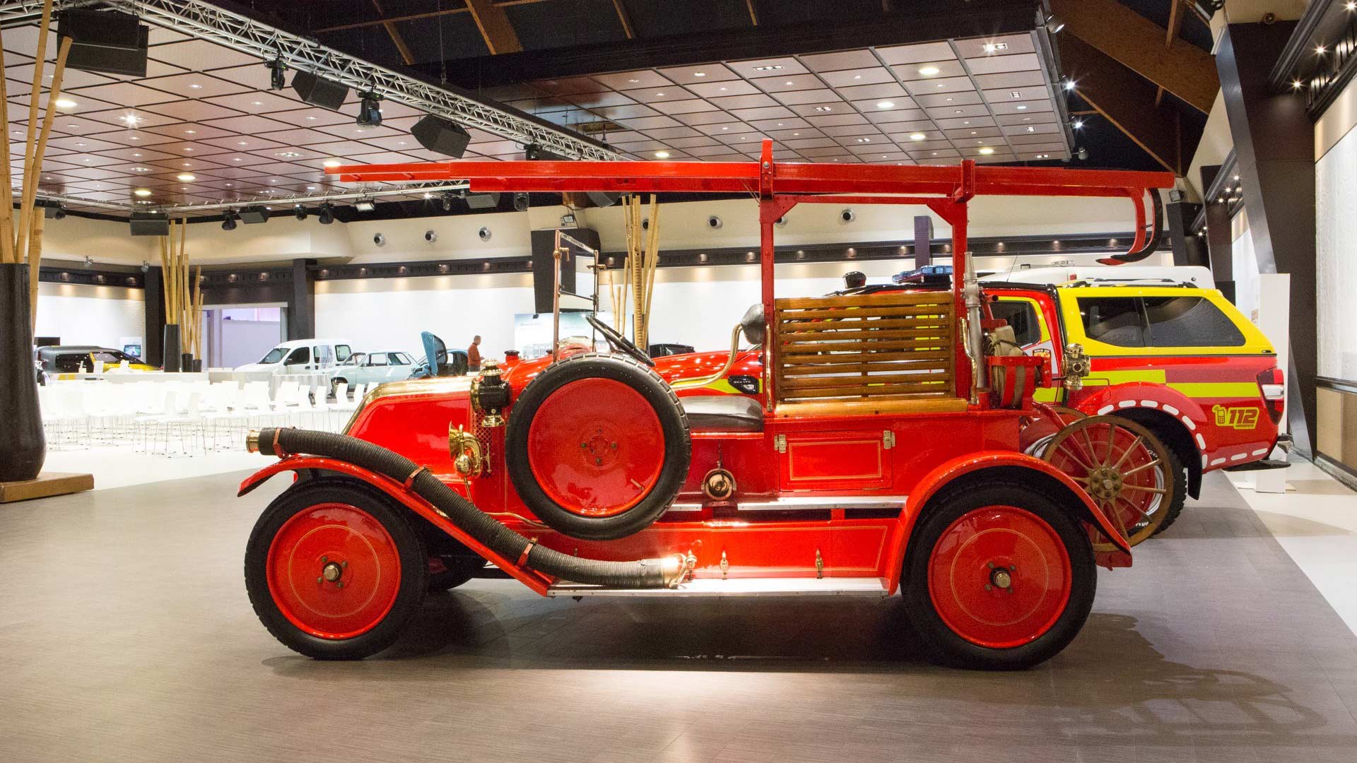 Renault-Classic-Collection-LCV_2