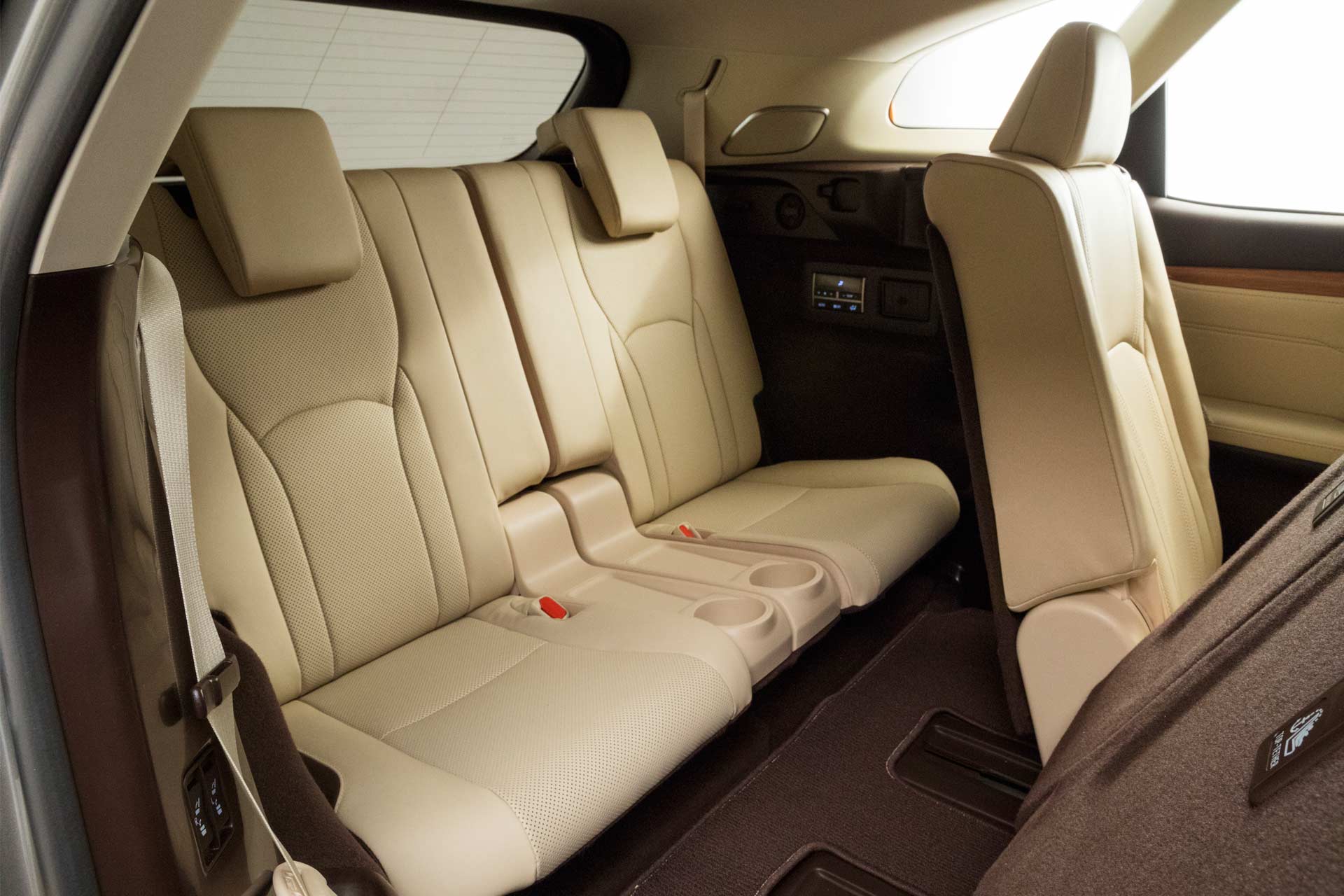 2018-Lexus-RX-350L-interior_3