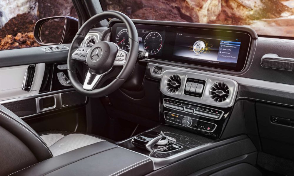2018-Mercedes-Benz-G-Class-interior_2