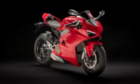2018-Ducati-Panigale-V4-Red