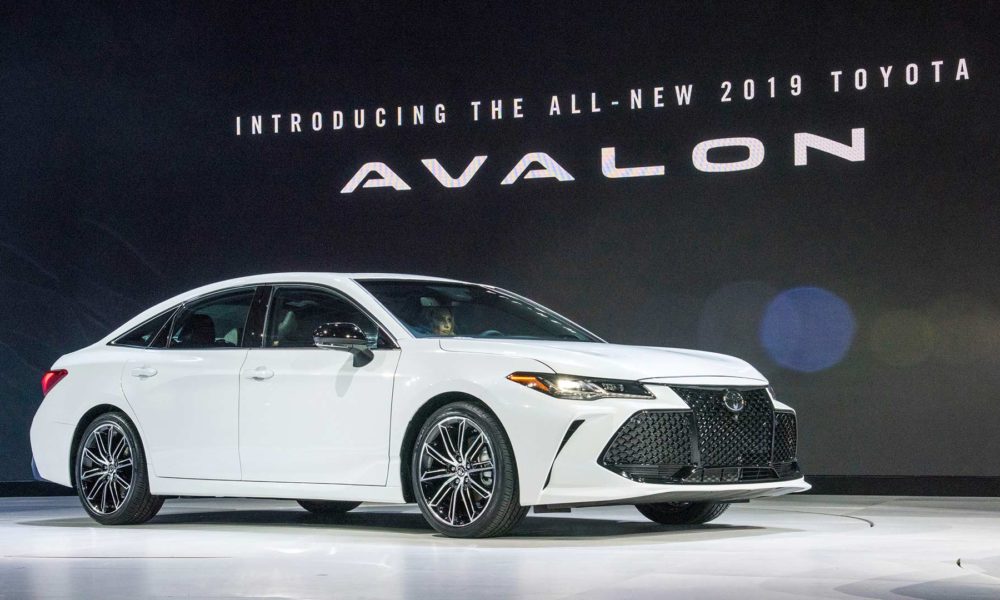 2019-Toyota-Avalon
