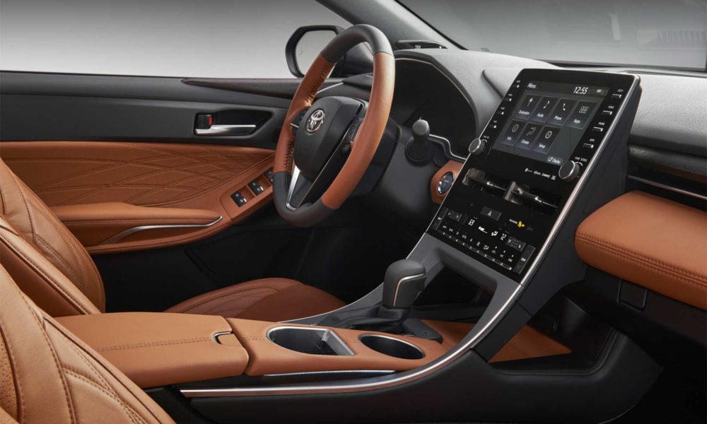 2019-Toyota-Avalon-Interior_2