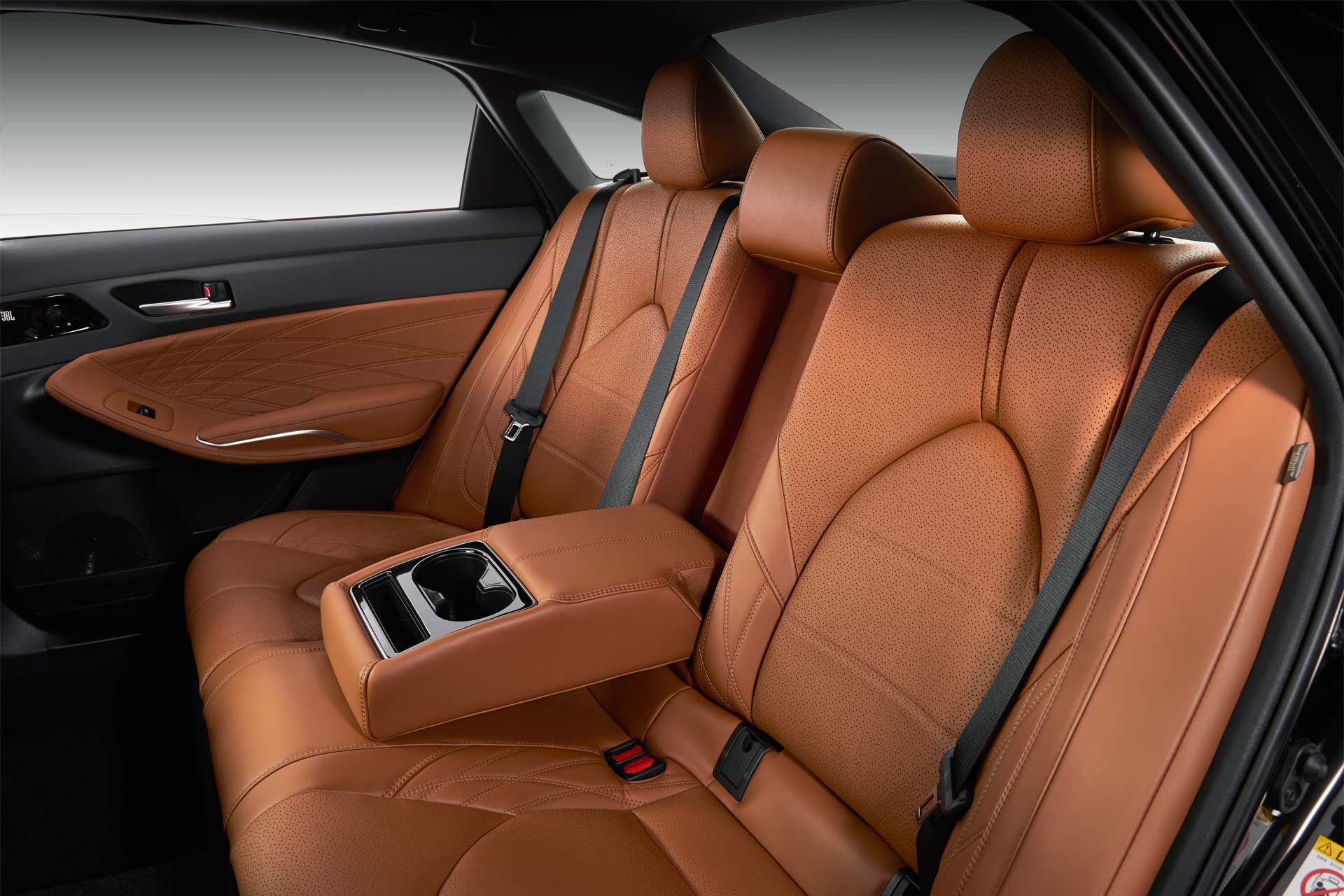 2019-Toyota-Avalon-Interior_5