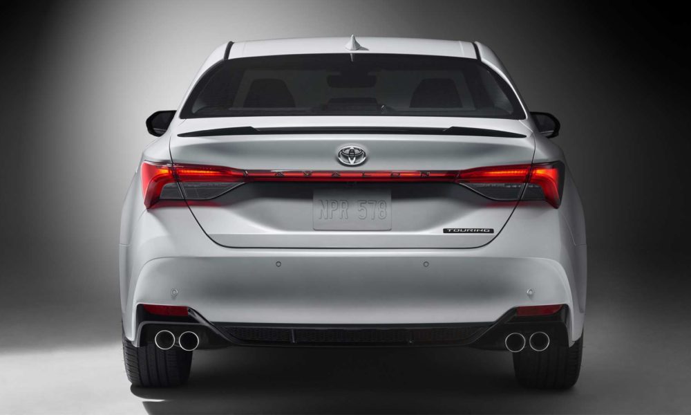 2019-Toyota-Avalon_5