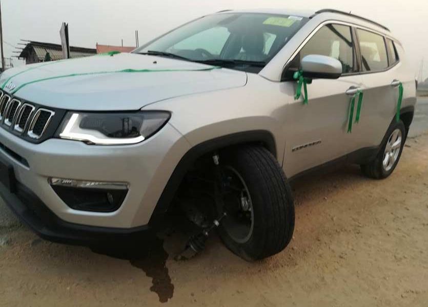 Jeep-Compass-breaks-down-soon-after-delivery-suspension-India_2