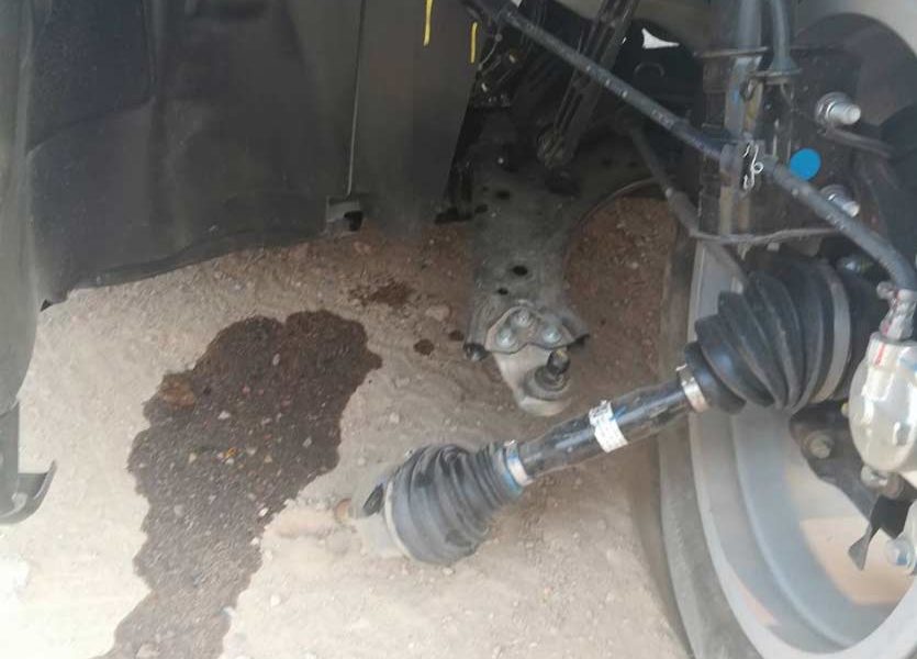 Jeep-Compass-breaks-down-soon-after-delivery-suspension-India_5